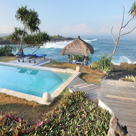 Villa Lumba Lumba - Oceanfront & Spectacular View! Нуса-Лембонган Экстерьер фото