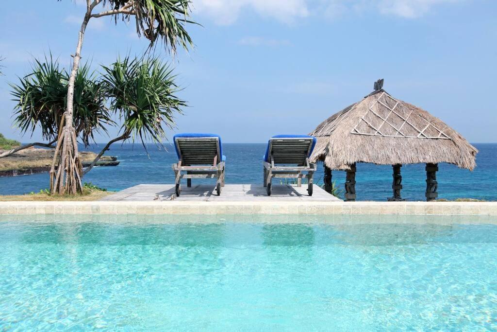 Villa Lumba Lumba - Oceanfront & Spectacular View! Нуса-Лембонган Экстерьер фото